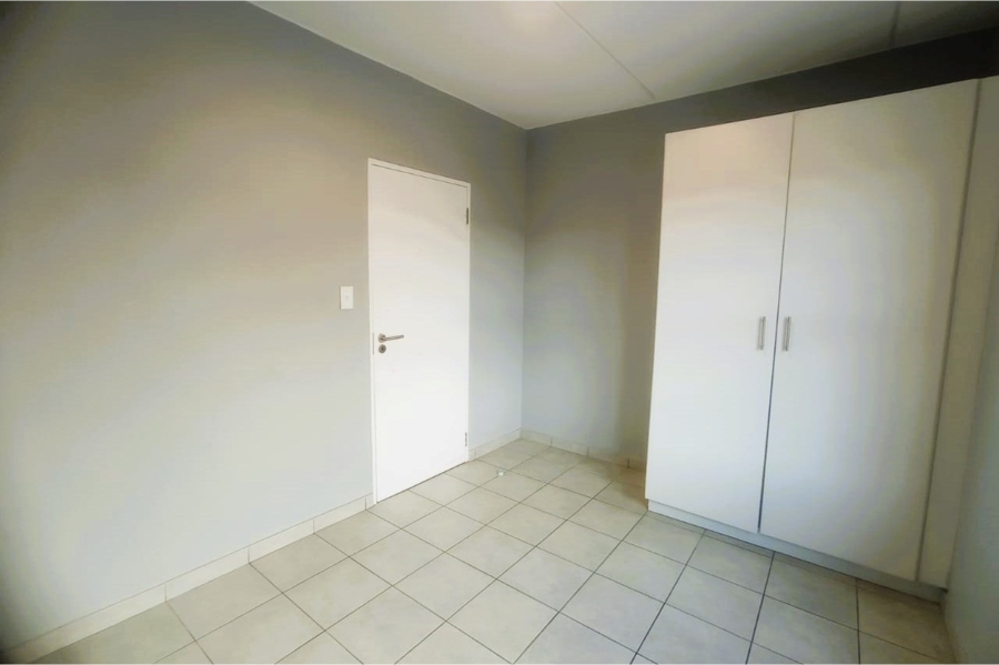 2 Bedroom Property for Sale in Parklands North Western Cape